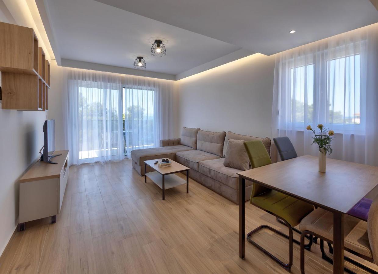 Apartments Amare Promajna Exterior foto