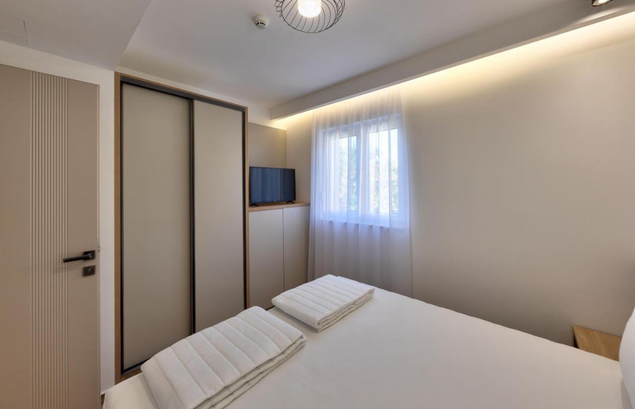 Apartments Amare Promajna Exterior foto