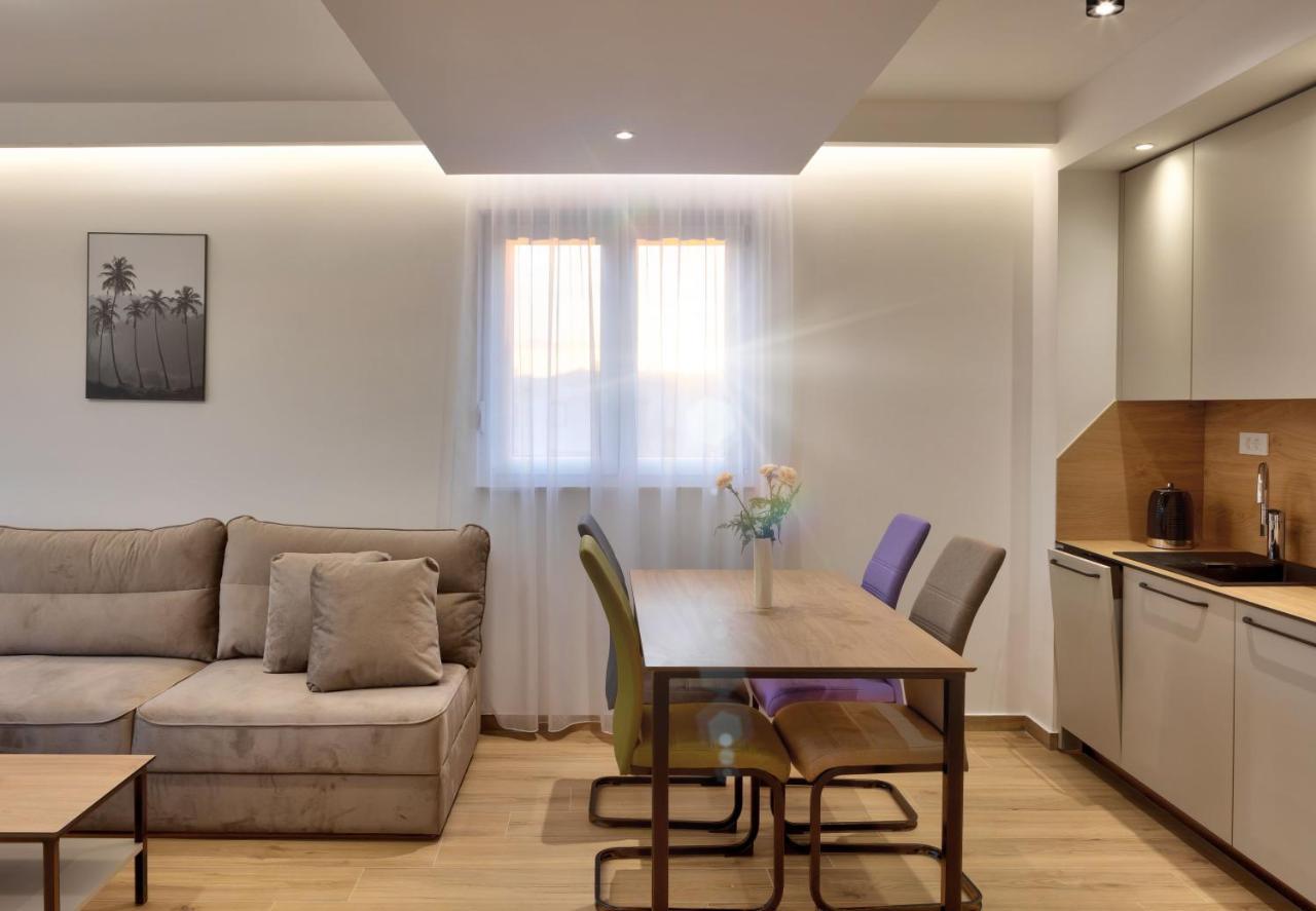 Apartments Amare Promajna Exterior foto