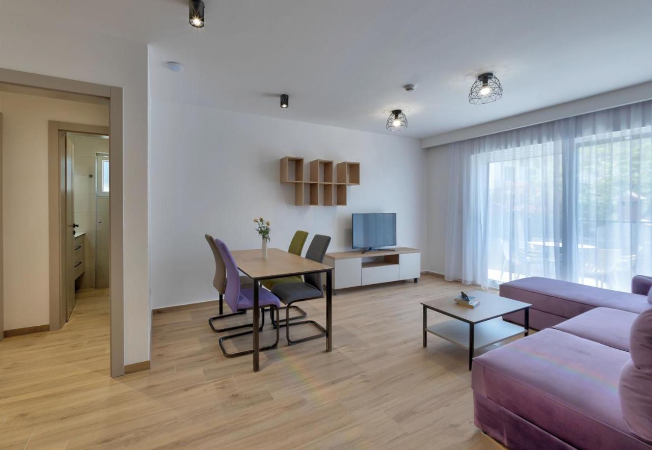 Apartments Amare Promajna Exterior foto