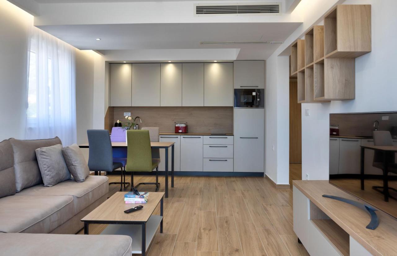 Apartments Amare Promajna Exterior foto